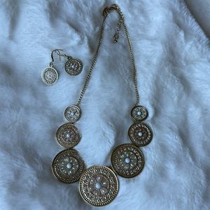 Necklace/earring set, NWOT
